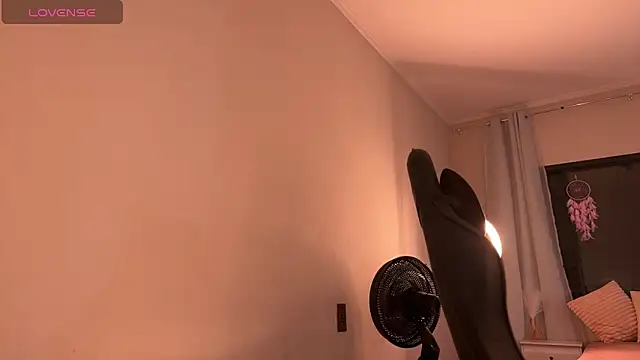 Snapshot of StacySpice01 chatting on November 29, 1:30 am StacySpice01 online show from November 29, 1:30 am