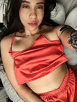 FireTheGun  online show from March 22, 7:15 am