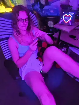 AlicePayne online show from February 11, 5:23 am