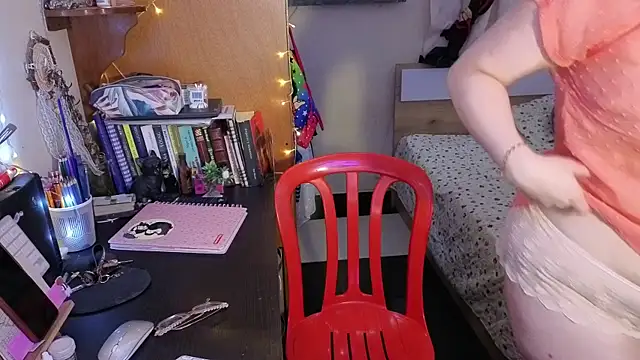 ValkaBlue online show from October 5, 2:10 am