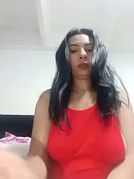 Snapshot of DaphneRosses chatting on July 16, 2:34 pm DaphneRosses online show from July 16, 2:34 pm