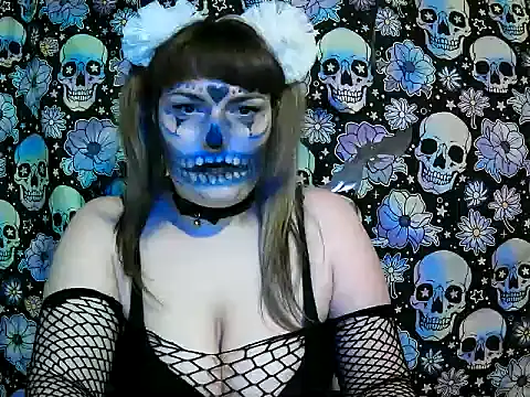 Snapshot of ZadirA_Fox chatting on October 31, 10:00 pm ZadirA Fox online show from October 31, 10:00 pm