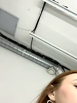 Snapshot of MiraBliss chatting on December 13, 7:53 pm MiraBliss online show from December 13, 7:53 pm