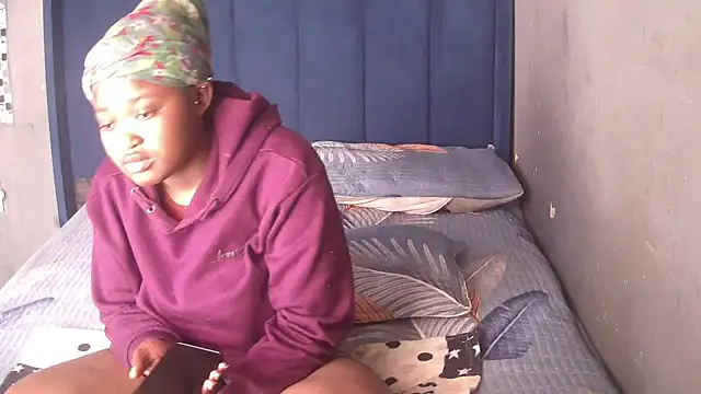 SexyShybarbie online show from July 30, 7:18 am