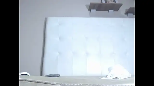 Snapshot of willow_smitt chatting on September 14, 12:48 pm willow smitt online show from September 14, 12:48 pm