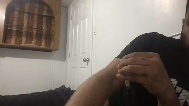 Snapshot of hami513 chatting on October 6, 3:37 am hami513 online show from October 6, 3:37 am