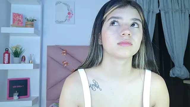 Snapshot of eva_sin18 chatting on September 27, 11:10 pm eva sin18 online show from September 27, 11:10 pm