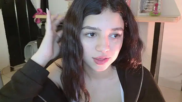 eva sin18 online show from June 8, 1:28 am