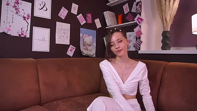 Snapshot of EditaBails chatting on March 20, 10:18 pm EditaBails online show from March 20, 10:18 pm