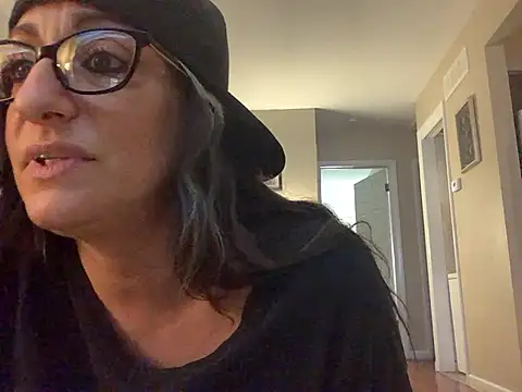 KittyKat LoLo online show from March 10, 11:21 am