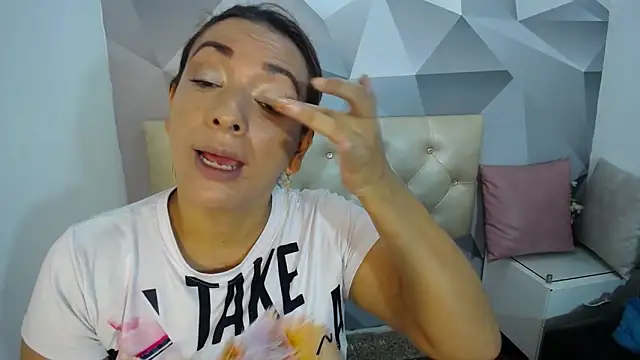 Milf-Prettyboobs online show from November 17, 10:43 am