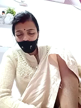 Snapshot of Daya_Chheda chatting on November 17, 11:32 pm Daya Chheda online show from November 17, 11:32 pm