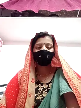 Snapshot of Daya_Chheda chatting on November 21, 12:21 am Daya Chheda online show from November 21, 12:21 am