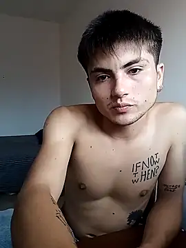 Snapshot of RodriiAmatto chatting on March 14, 9:10 pm RodriiAmatto online show from March 14, 9:10 pm