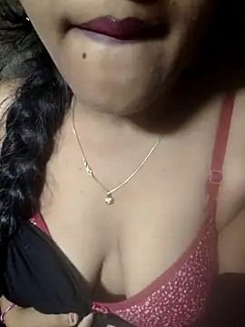 Snapshot of priya_00143 chatting on November 20, 8:14 am priya 00143 online show from November 20, 8:14 am