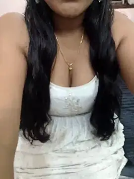 priya 00143 online show from July 29, 5:00 pm