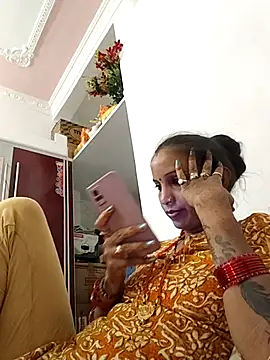 Hotty-Nidhi online show from October 14, 3:57 pm