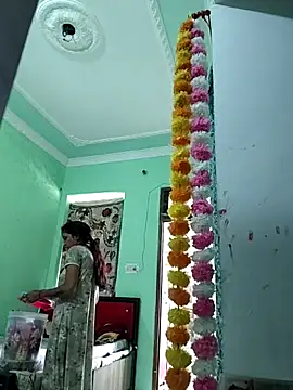 Snapshot of Hotty-Nidhi chatting on October 22, 4:46 am Hotty-Nidhi online show from October 22, 4:46 am