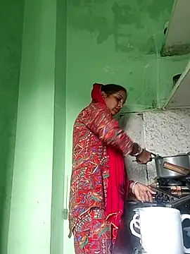 Snapshot of Hotty-Nidhi chatting on November 4, 2:10 am Hotty-Nidhi online show from November 4, 2:10 am