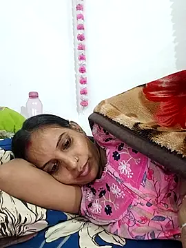 Snapshot of Hotty-Nidhi chatting on November 20, 5:34 pm Hotty-Nidhi online show from November 20, 5:34 pm