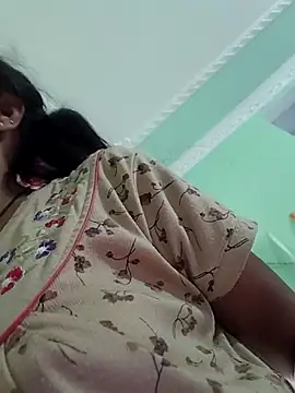 Snapshot of Hotty-Nidhi chatting on November 22, 2:43 am Hotty-Nidhi online show from November 22, 2:43 am