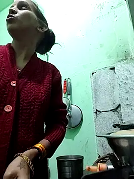 Snapshot of Hotty-Nidhi chatting on November 22, 3:22 pm Hotty-Nidhi online show from November 22, 3:22 pm