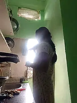 Snapshot of Hotty-Nidhi chatting on November 24, 4:56 am Hotty-Nidhi online show from November 24, 4:56 am