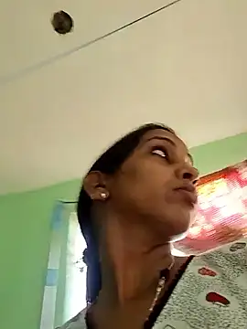 Hotty-Nidhi online show from March 3, 3:12 am