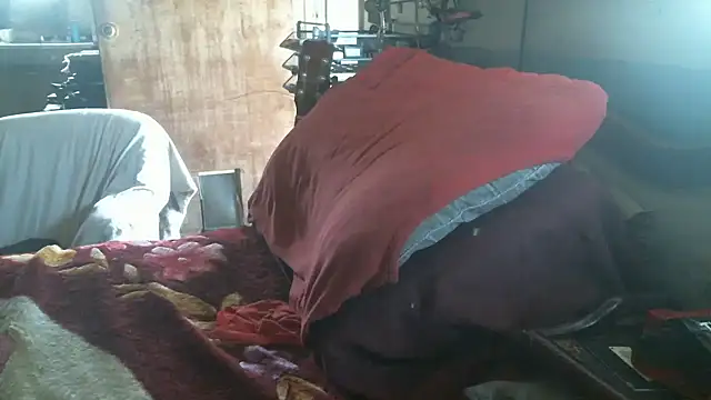 hahard1onestill online show from March 4, 6:47 pm