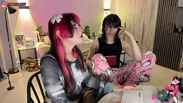 h3ntai baby online show from July 15, 6:24 pm