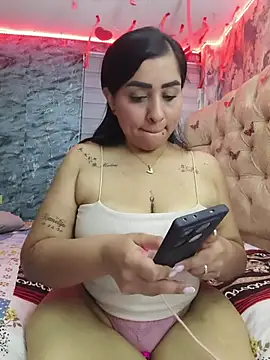 L ucero online show from February 15, 8:38 pm