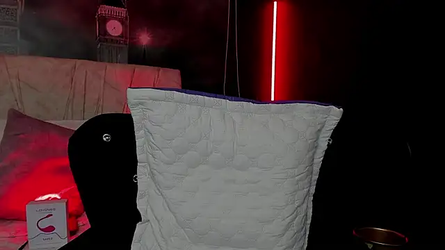 Snapshot of Lilith_Thompson chatting on March 14, 6:39 pm Lilith Thompson online show from March 14, 6:39 pm