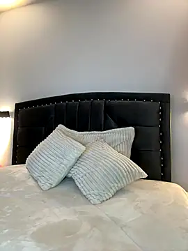 Snapshot of Lilith_Thompson chatting on October 21, 2:34 am Lilith Thompson online show from October 21, 2:34 am