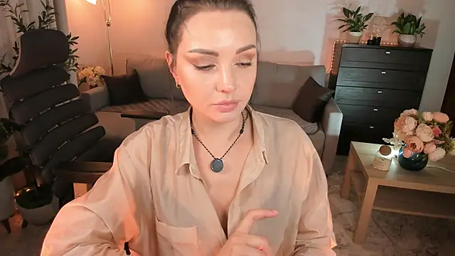 Viki Bellson online show from October 3, 6:38 pm