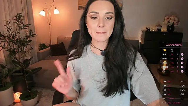 Viki Bellson online show from November 28, 5:37 pm