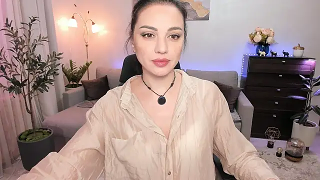 Viki Bellson online show from June 7, 6:55 pm