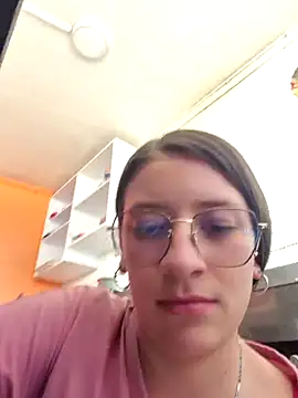 Snapshot of HOLY_DOLL chatting on November 22, 8:30 pm HOLY DOLL online show from November 22, 8:30 pm