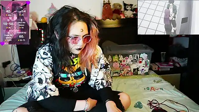 Snapshot of Devil_And_Princess chatting on July 30, 1:48 am Devil And Princess online show from July 30, 1:48 am