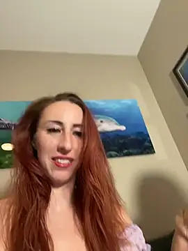 SusieandLacey online show from March 24, 2:16 am