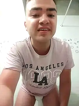 Snapshot of Andy-rtg chatting on November 14, 3:05 am Andy-rtg online show from November 14, 3:05 am