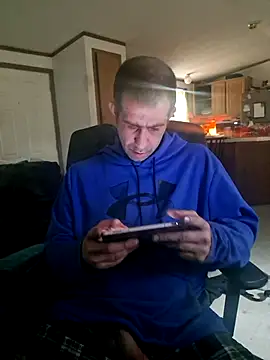 Snapshot of mayg chatting on June 16, 5:04 pm mayg online show from June 16, 5:04 pm