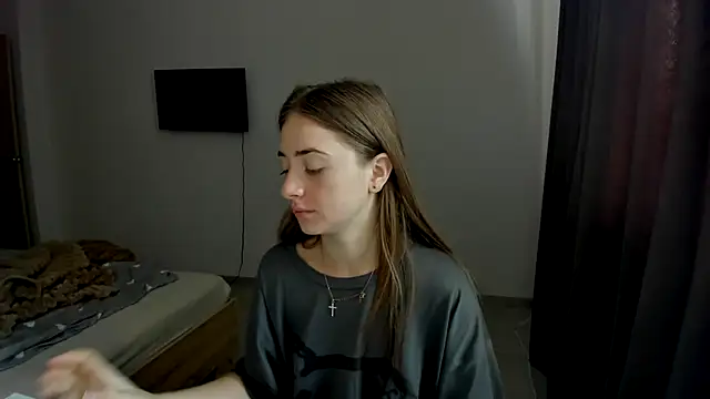 Snapshot of LilyHaart chatting on September 9, 5:18 am LilyHaart online show from September 9, 5:18 am