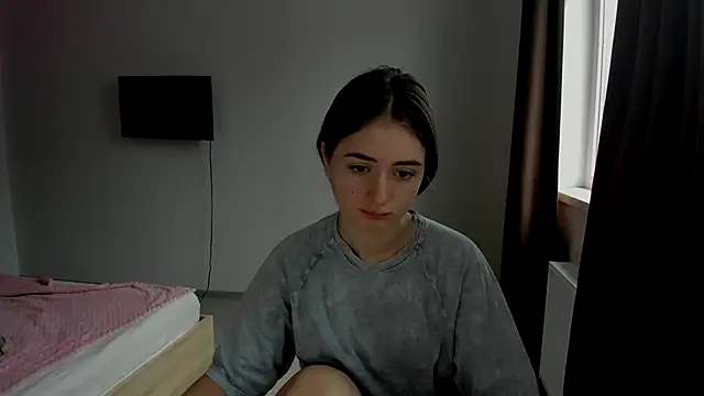 Snapshot of LilyHaart chatting on November 29, 6:49 am LilyHaart online show from November 29, 6:49 am