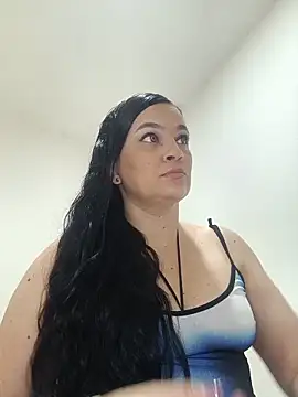 Snapshot of megan_milf79 chatting on June 20, 12:58 am megan milf79 online show from June 20, 12:58 am
