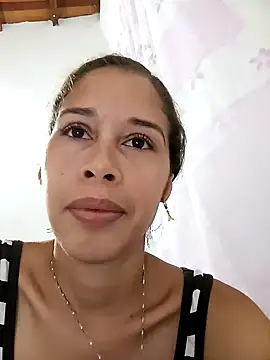 Snapshot of Sexi_girl29 chatting on October 23, 2:11 am Sexi girl29 online show from October 23, 2:11 am