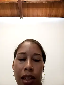 Snapshot of Sexi_girl29 chatting on November 11, 10:21 pm Sexi girl29 online show from November 11, 10:21 pm