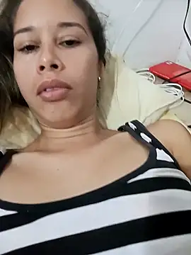 Snapshot of Sexi_girl29 chatting on November 30, 10:52 am Sexi girl29 online show from November 30, 10:52 am