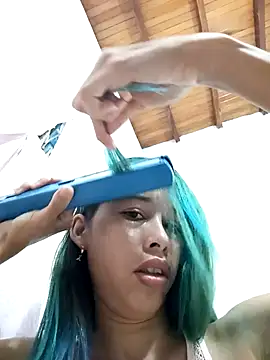 Snapshot of Sexi_girl29 chatting on December 19, 11:06 am Sexi girl29 online show from December 19, 11:06 am