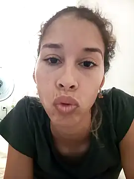 Sexi girl29 online show from May 25, 9:10 pm