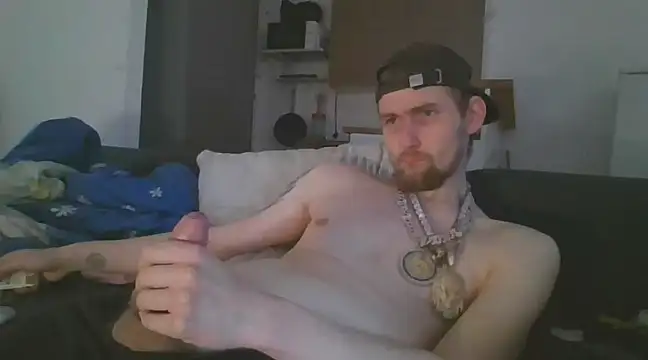 ThePython666 online show from March 17, 7:46 am